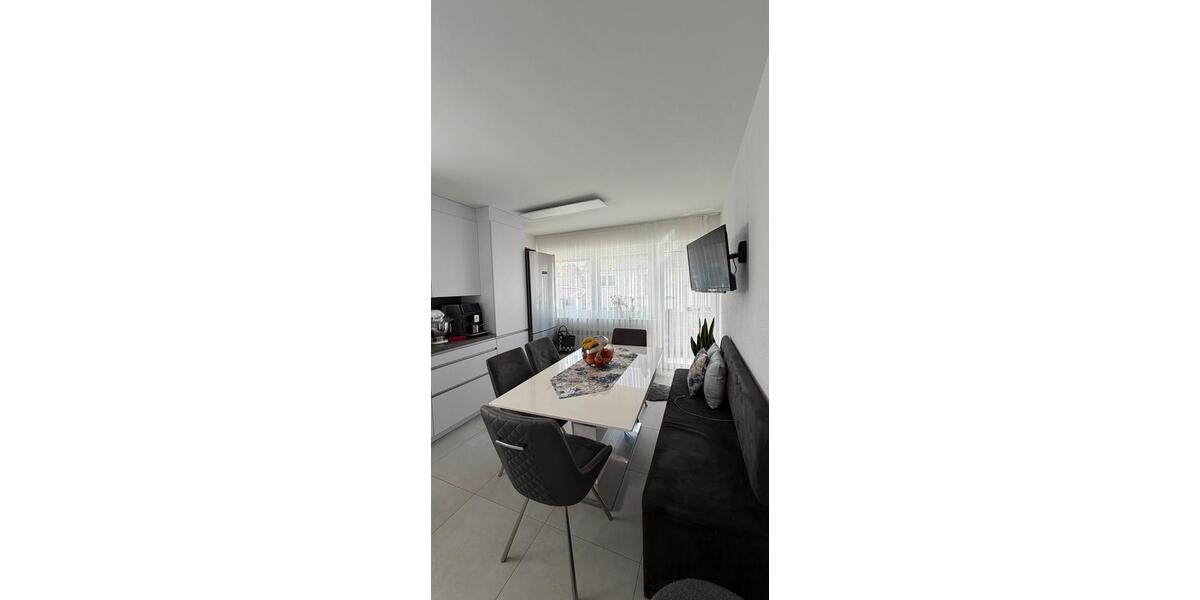 Etagenwohnung Schnürpflingen - 4 Zimmer, 100 m&sup2;, 295.000&euro; | Angebot:25860510