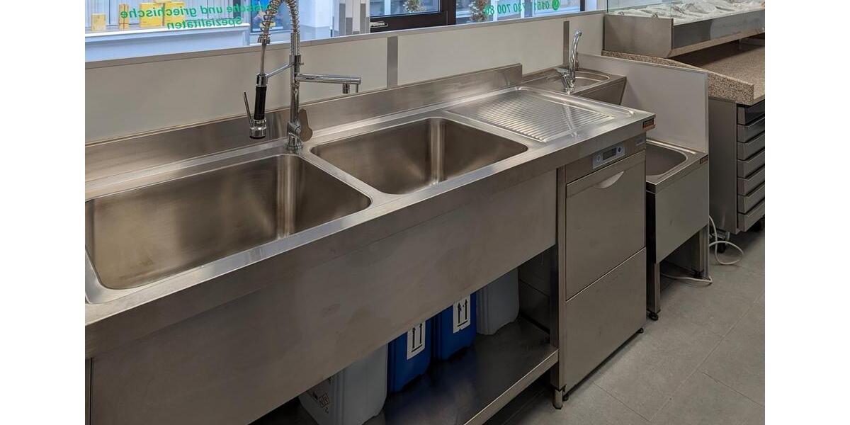 Voll ausgestatteter Lieferservice in Ulm-Böfingen zimmer