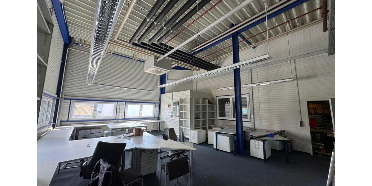 Büroraum Lagerraum mit eigenem Zugang in Laupheim (65 m², provisionsfrei) zimmer