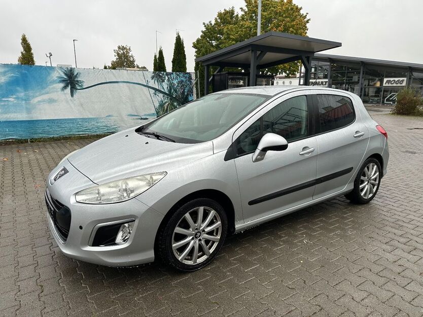Peugeot 308 153.300 km 1.450 € Laupheim 88471