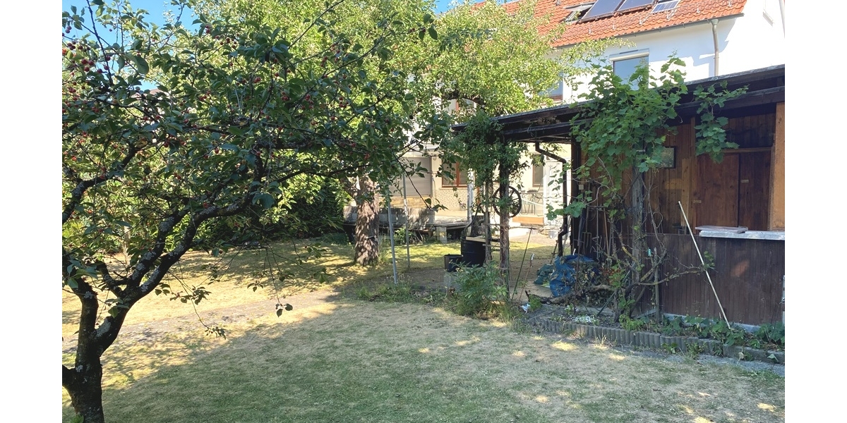 Neu-Ulm: Modernisiertes Mehrfamilienhaus (DHH) mit idyllischem Garten in Donau-Nähe - Mehrfamilienhaus, Wohnhaus Neu-Ulm / Offenhausen Offenhausen | Angebot:27082953