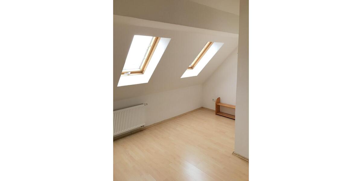 Dachgeschoßwohnung Ulm Söflingen - 2 Zimmer, 40 m&sup2;, 450&euro; | Angebot:26232759