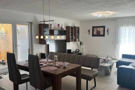 Neuwertiges, freistehendes Einfamilienhaus KfW 55!!! in Laupheim-Baustetten!!! 3 zimmer