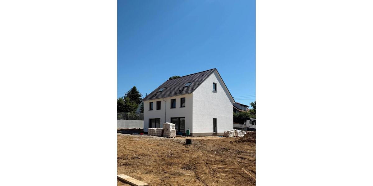 Doppelhaushälfte Günzburg - 4 Zimmer, 137 m&sup2;, 629.000&euro; | Angebot:27022312