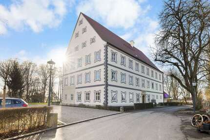 Wohnung Erbach - 4 Zimmer, 160 m&sup2;, 1.800&euro; | Angebot:25887024