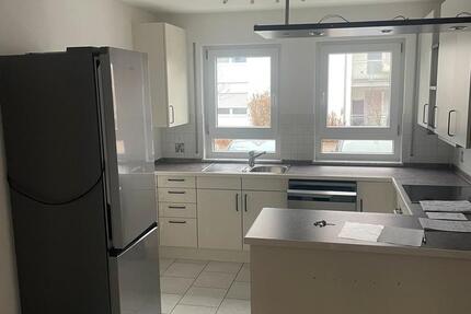 Schöne 2-Zimmer-Whg 65 qm mit EBK, Terrasse in Bernstadt 680 KM 2 zimmer