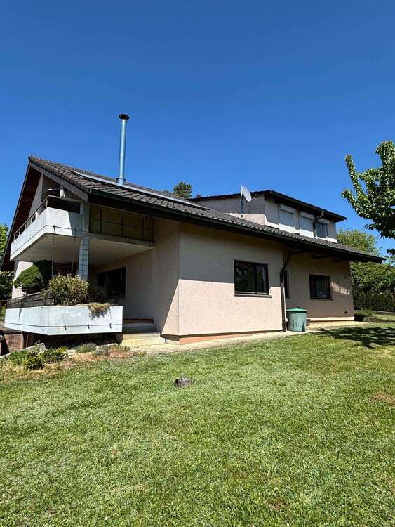 Haus zum Kaufen in Lonsee 549.000 € 225 m²