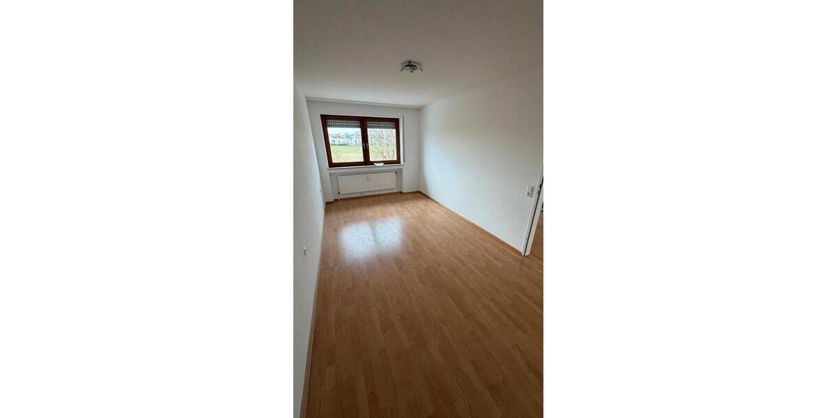 Etagenwohnung Neu-Ulm Ludwigsfeld - 3 Zimmer, 80 m&sup2;, 1.330&euro; | Angebot:25650970