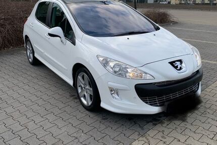 Peugeot 308 180.000 km 4.199 € Ichenhausen 89335