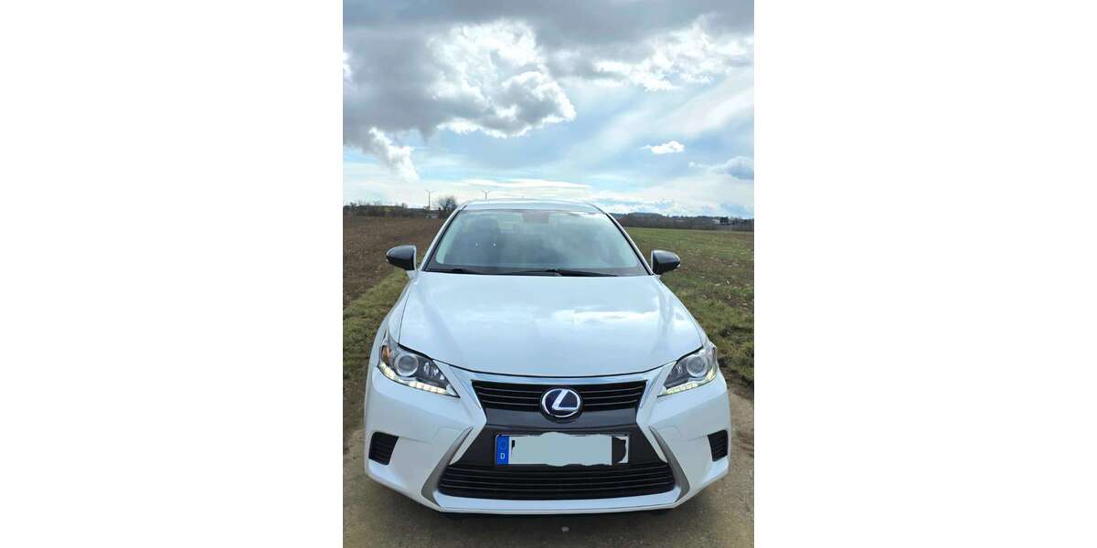 Lexus CT 200h 140.000 km 11.500 &euro; Nellingen 89191