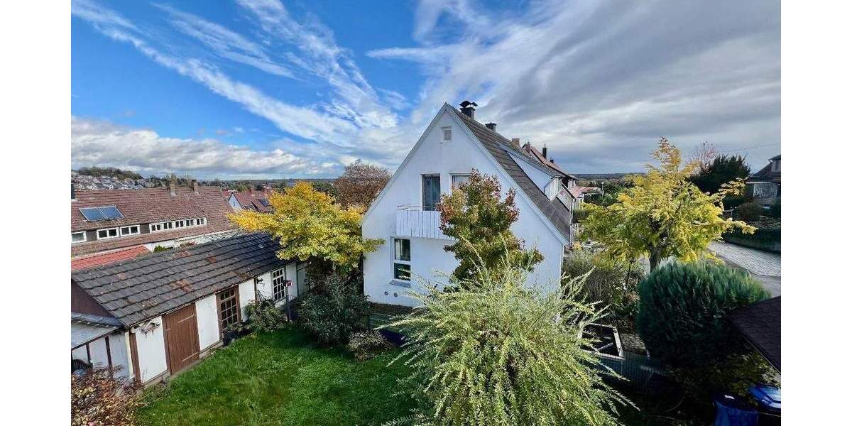 Schmucke und sehr gemütliche Doppelhaushälfte in Top-Lage 4 zimmer