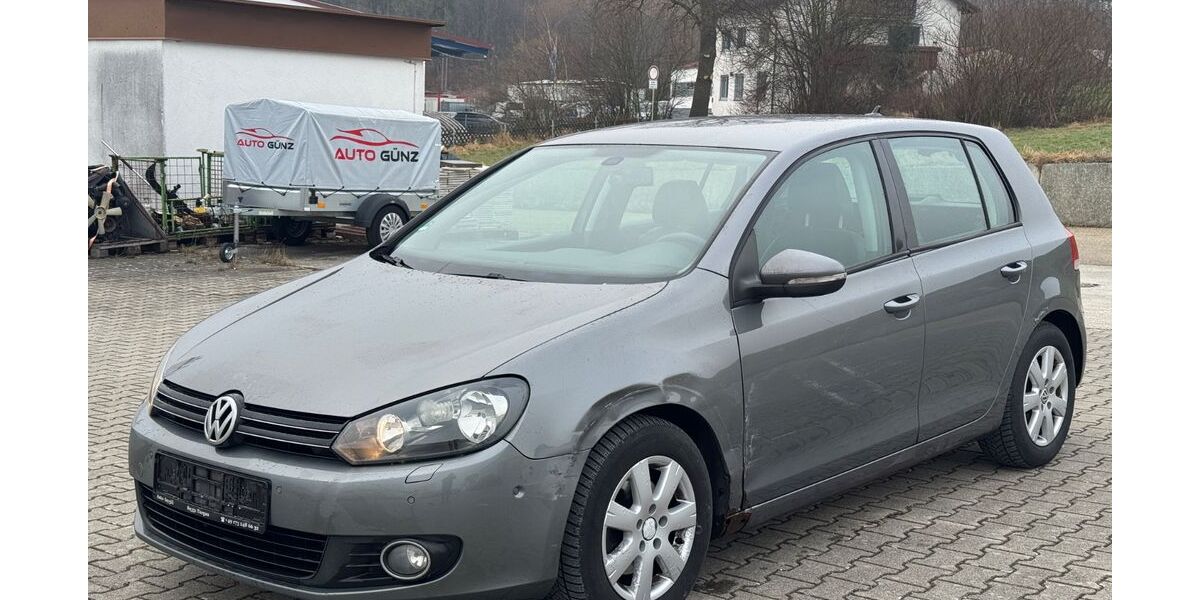 VW Golf 241.000 km 2.699 &euro; Kötz 89359