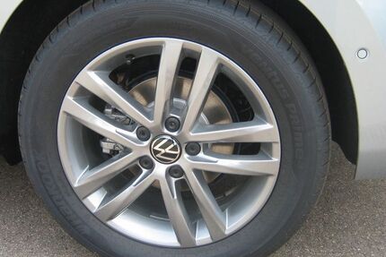 VW Touran 1.053 km 39.990 &euro; Langenau 89129