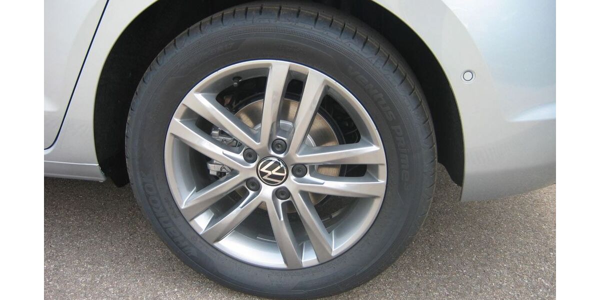 VW Touran 1.053 km 39.990 &euro; Langenau 89129