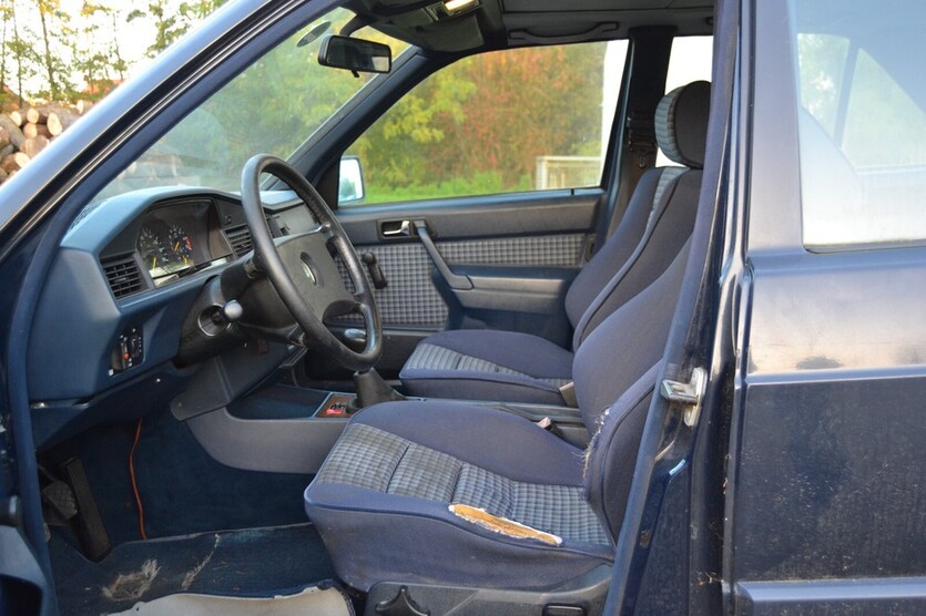 Mercedes-Benz 190 E 117.886 km 1.888 € Burgrieden 88483