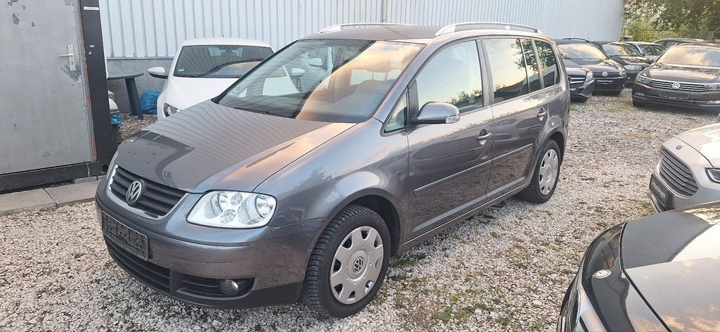 VW Touran 247.600 km 1.490 € Neu-Ulm 89231