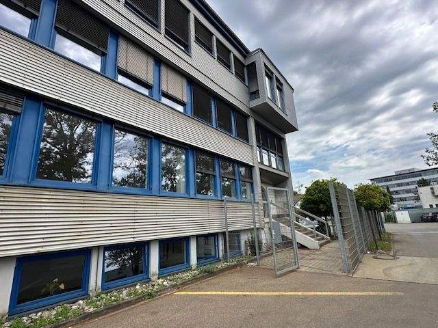 8 Zimmer mit ca. 267m² 8 zimmer