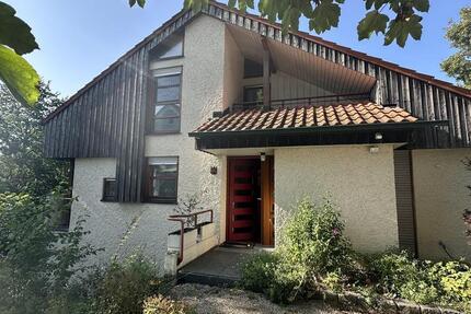Großzügiges Architektenhaus im Grünen mit Weitblick – befristet!