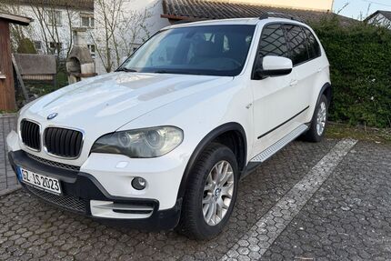 BMW X5 303.000 km 7.999 &euro; Elchingen 89275