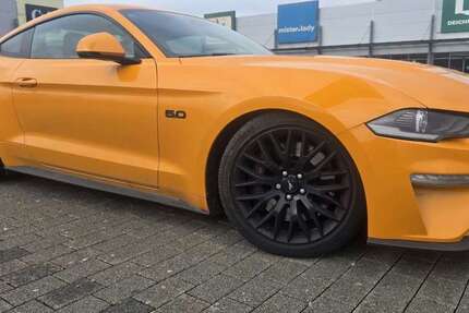 Ford Mustang 65.000 km 40.000 &euro; Illertissen 89257