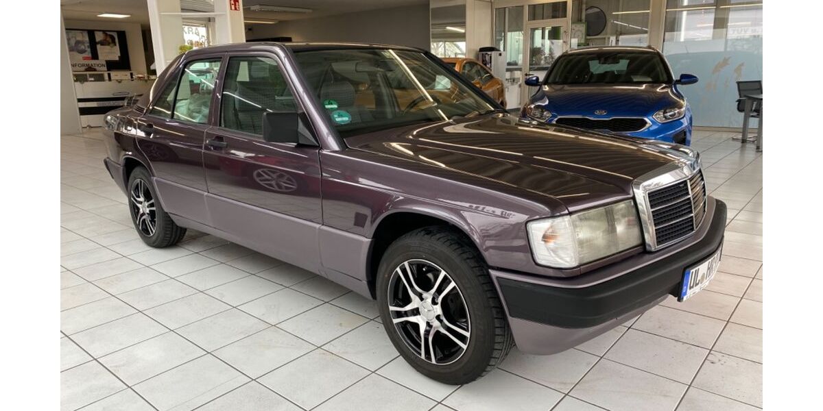 Mercedes-Benz 190 251.000 km 9.990 € Berghülen 89180