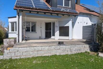 Doppelhaushälfte in Balzheim – Keller, PV-Anlage, Garten, Garage
