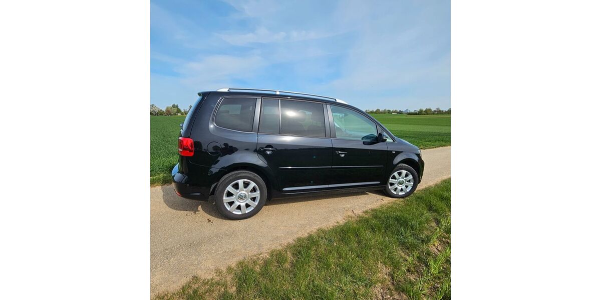VW Touran 273.300 km 6.900 &euro; Altheim/Alb 89174