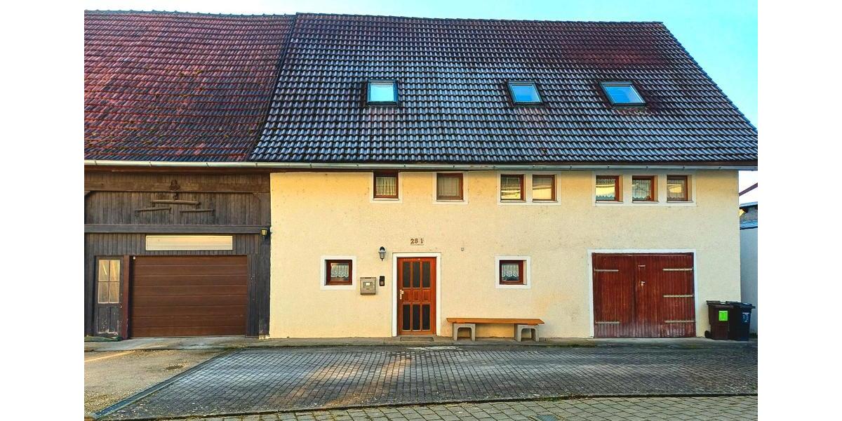 Einfamilienhaus Ehingen (Donau) - 9 Zimmer, 165 m&sup2;, 330.000&euro; | Angebot:25748573