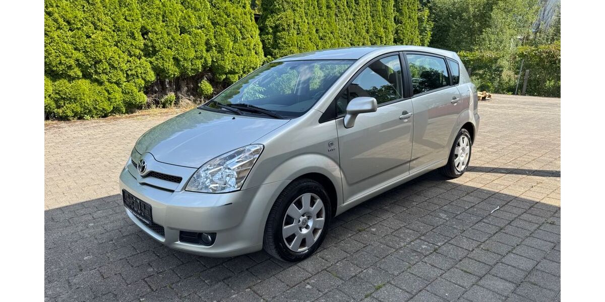 Toyota Corolla Verso 107.000 km 3.450 &euro; Erbach 89155