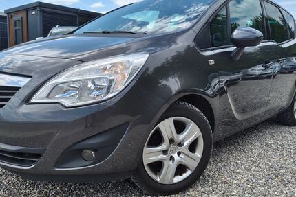 Opel Meriva 198.000 km 2.999 &euro; Elchingen 89275