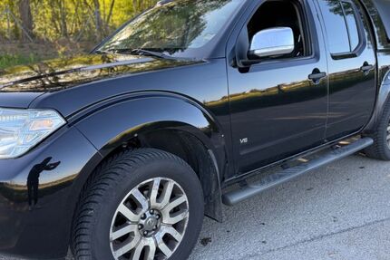 Nissan Navara 321.000 km 6.500 &euro; neu-ulm 89231