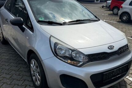 Kia Rio 207.000 km 2.590 &euro; Deggingen 73326