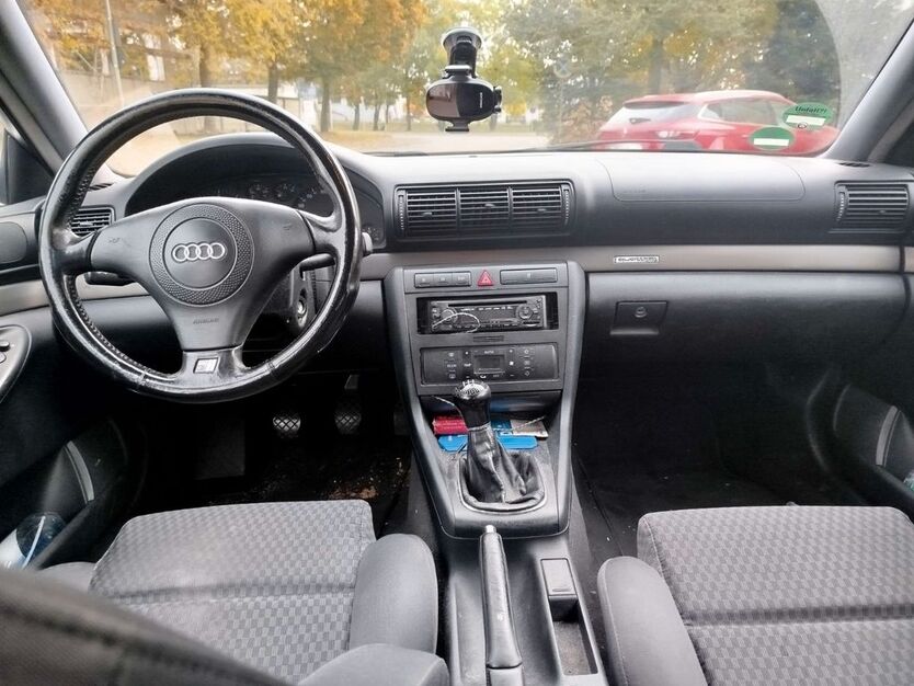 Audi A4 319.000 km 2.800 € Ulm 89079