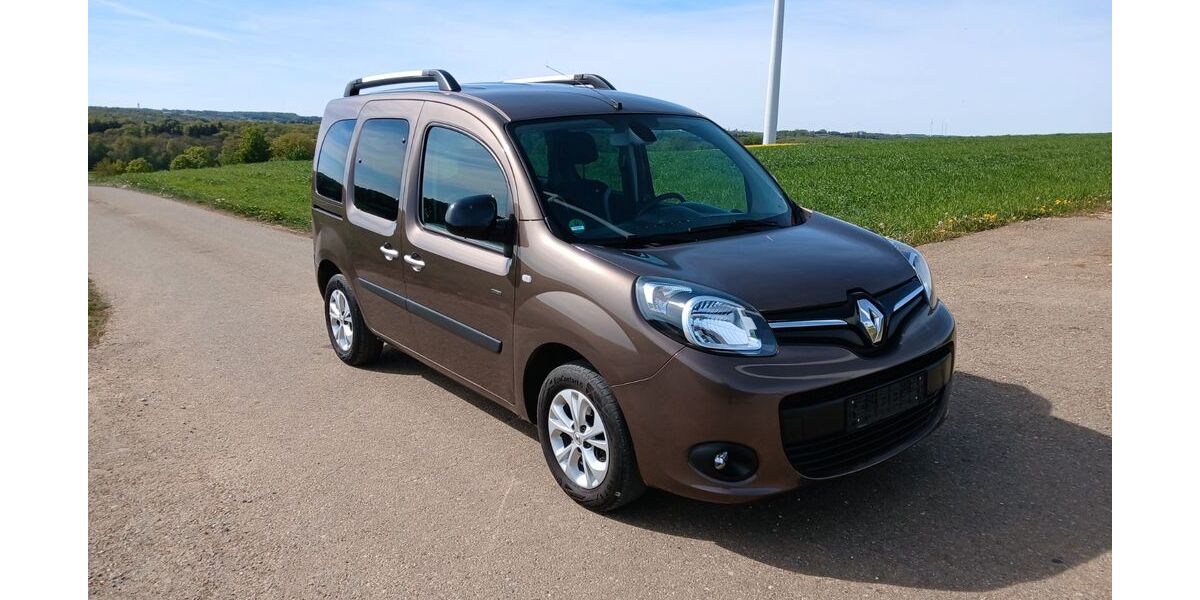 Renault Kangoo 108.000 km 5.999 &euro; Amstetten 73340
