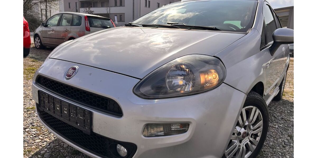 Fiat Punto 73.000 km 4.599 &euro; Buch 89290