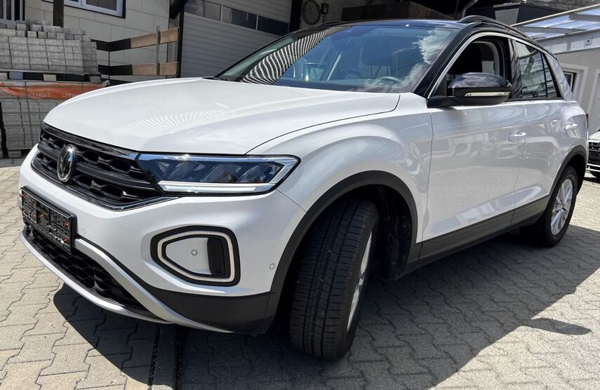VW T-Roc 9.990 km 28.798 € Ulm 89079