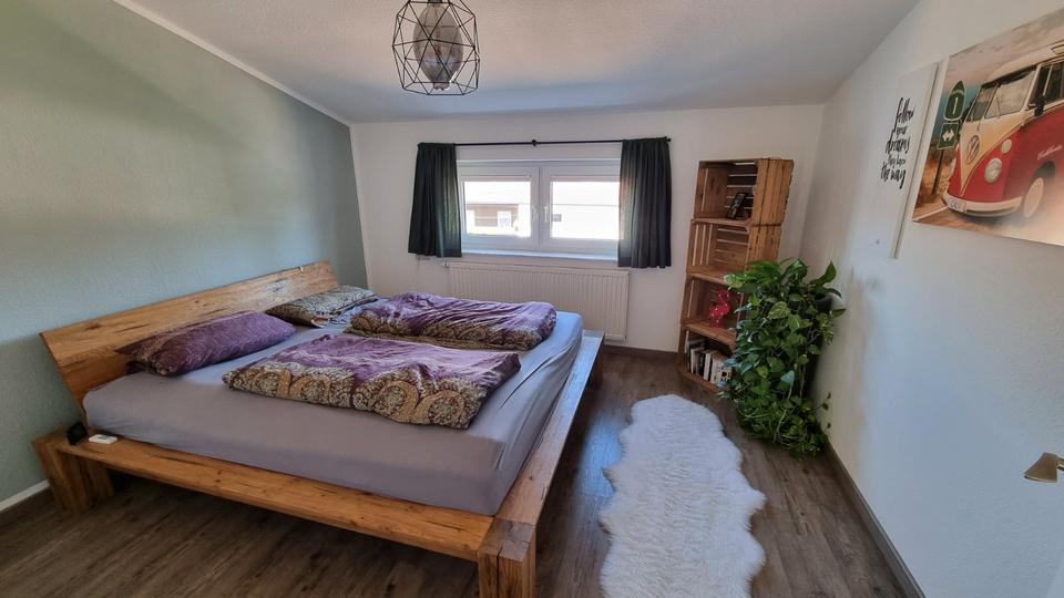 Dachgeschoßwohnung Bellenberg - 4 Zimmer, 112 m&sup2;, 390.000&euro; | Angebot:27116894