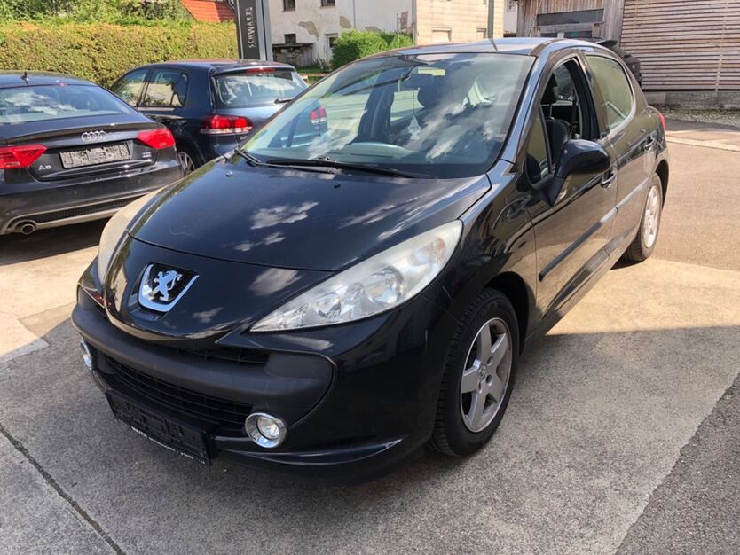 Peugeot 207 188.000 km 1.299 € Ichenhausen-Hochwang 89335