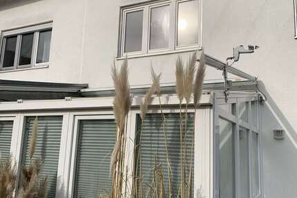 Haus zum Kaufen in Neu-Ulm 565.000 € 158 m² 7 zimmer