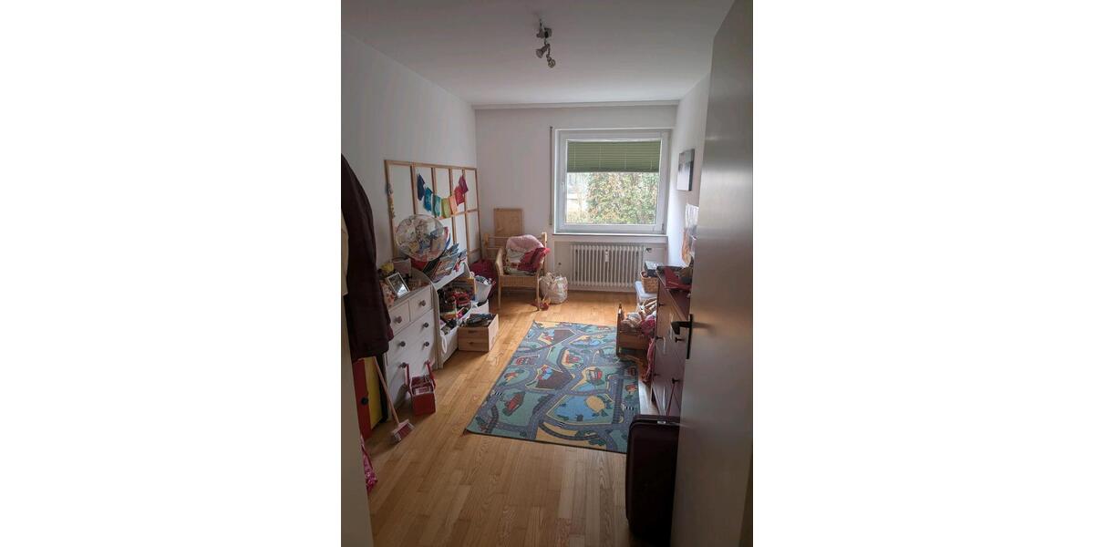 Hochparterre Neu-Ulm Ludwigsfeld - 3 Zimmer, 82 m&sup2;, 1.350&euro; | Angebot:25725506