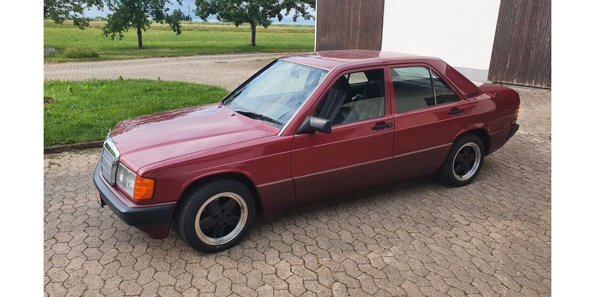 Mercedes-Benz 190 332.000 km 3.000 &euro; Geislingen 73312