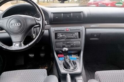 Audi A4 319.000 km 2.300 € Ulm 89079