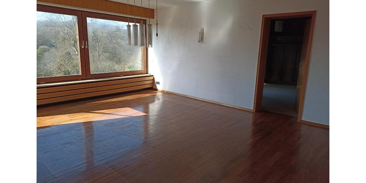 Dachgeschoßwohnung Ulm Obertalfingen - 4 Zimmer, 120 m&sup2;, 1.850&euro; | Angebot:26698304