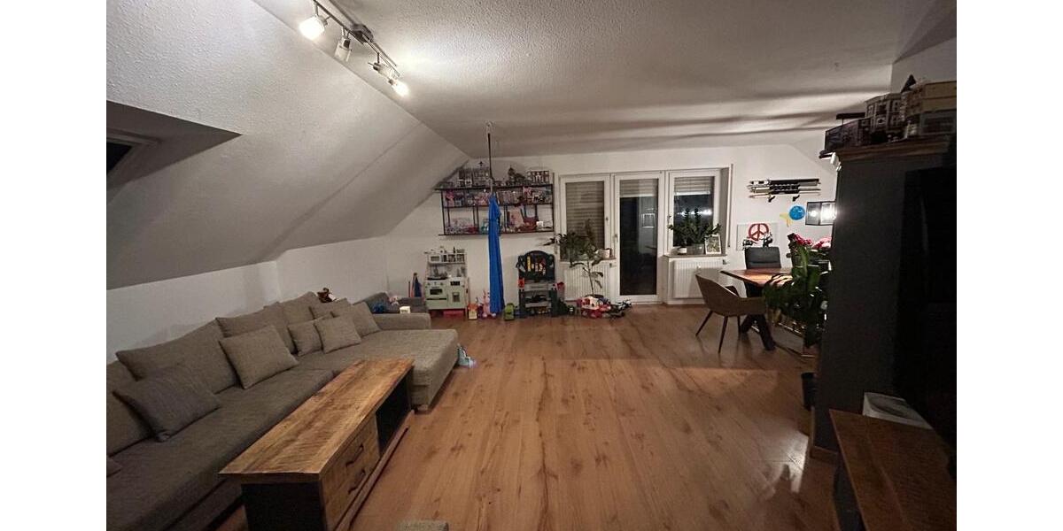 Dachgeschoßwohnung Senden - 3.5 Zimmer, 84 m&sup2;, 300.000&euro; | Angebot:25866801