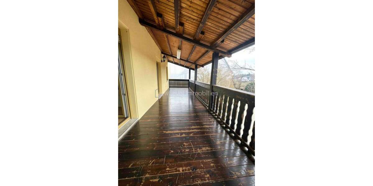 Einfamilienhaus Laichingen Suppingen - 12 Zimmer, 328 m&sup2;, 560.000&euro; | Angebot:25997162