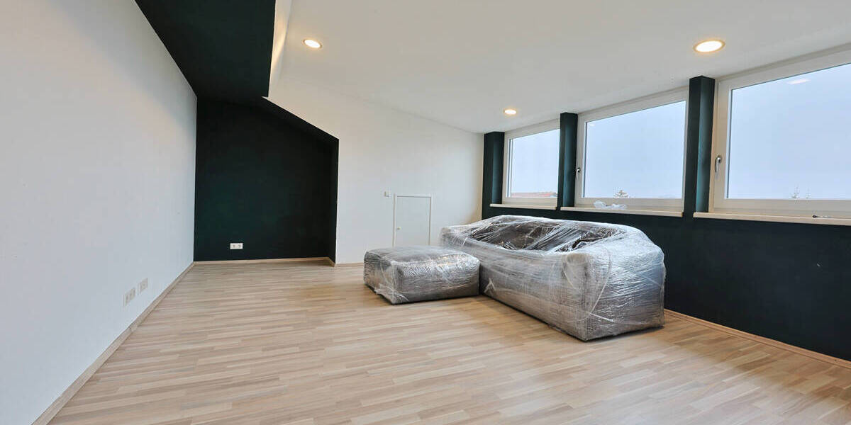 Top Wohnung im Dachgeschoss 2 zimmer