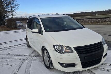 VW Touran 216.000 km 2.899 &euro; Leipheim 89340