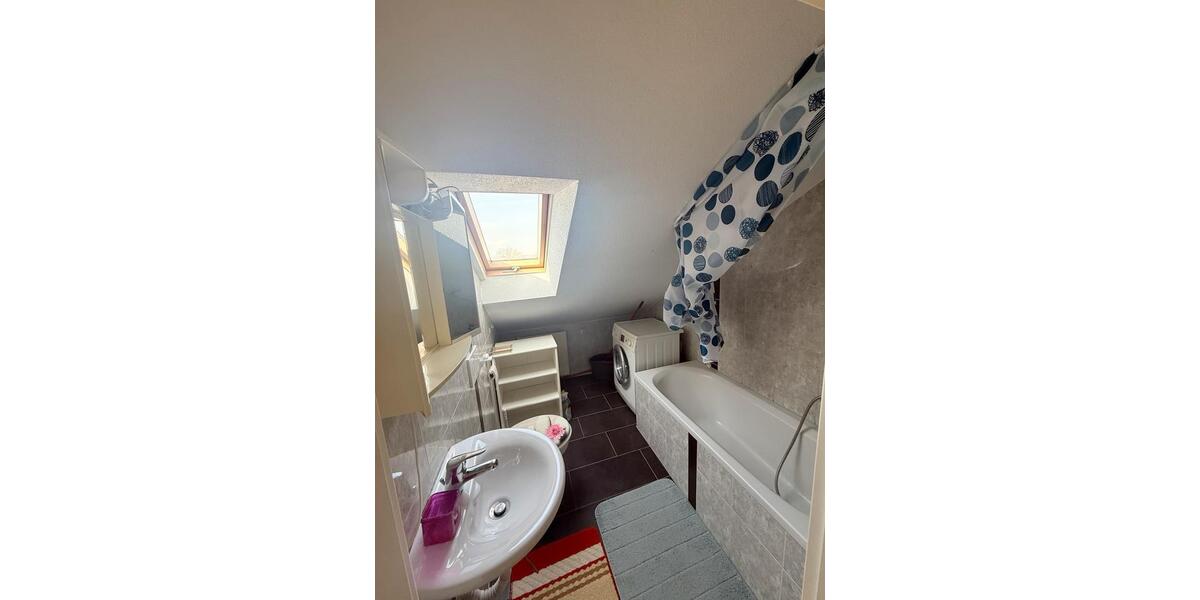 Dachgeschoßwohnung Neu-Ulm Burlafingen - 2 Zimmer, 45 m&sup2;, 550&euro; | Angebot:25419267