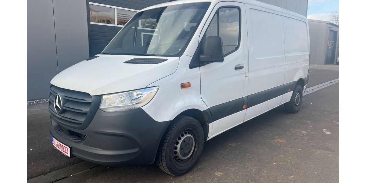 Mercedes-Benz Sprinter 294.000 km 14.800 € Ulm 89075