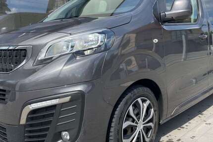 Peugeot Traveller